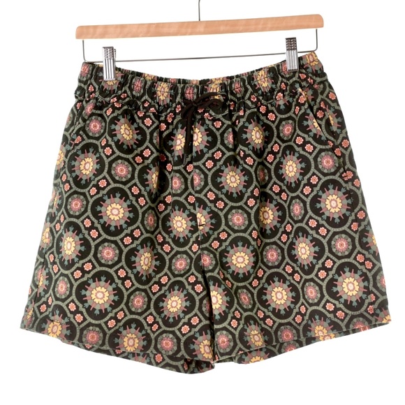 LES DEUX Other - NWOT Les Deux Tapestry Black Surplus Green Shorts Mens S Resortwear
